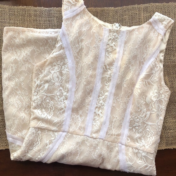 A Drea Dress Size Large - Picture 5 of 7